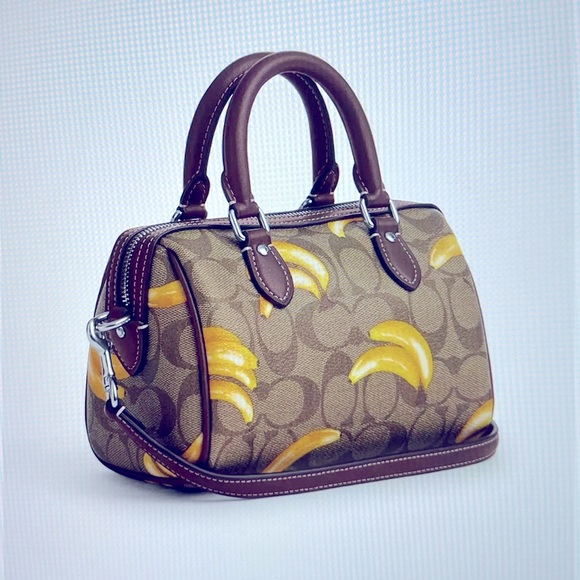 🍌 COACH MINI ROWAN CROSSBODY IN SIGNATURE CANVAS WITH BANANA PRINT 🍌 - Picture 1 of 16
